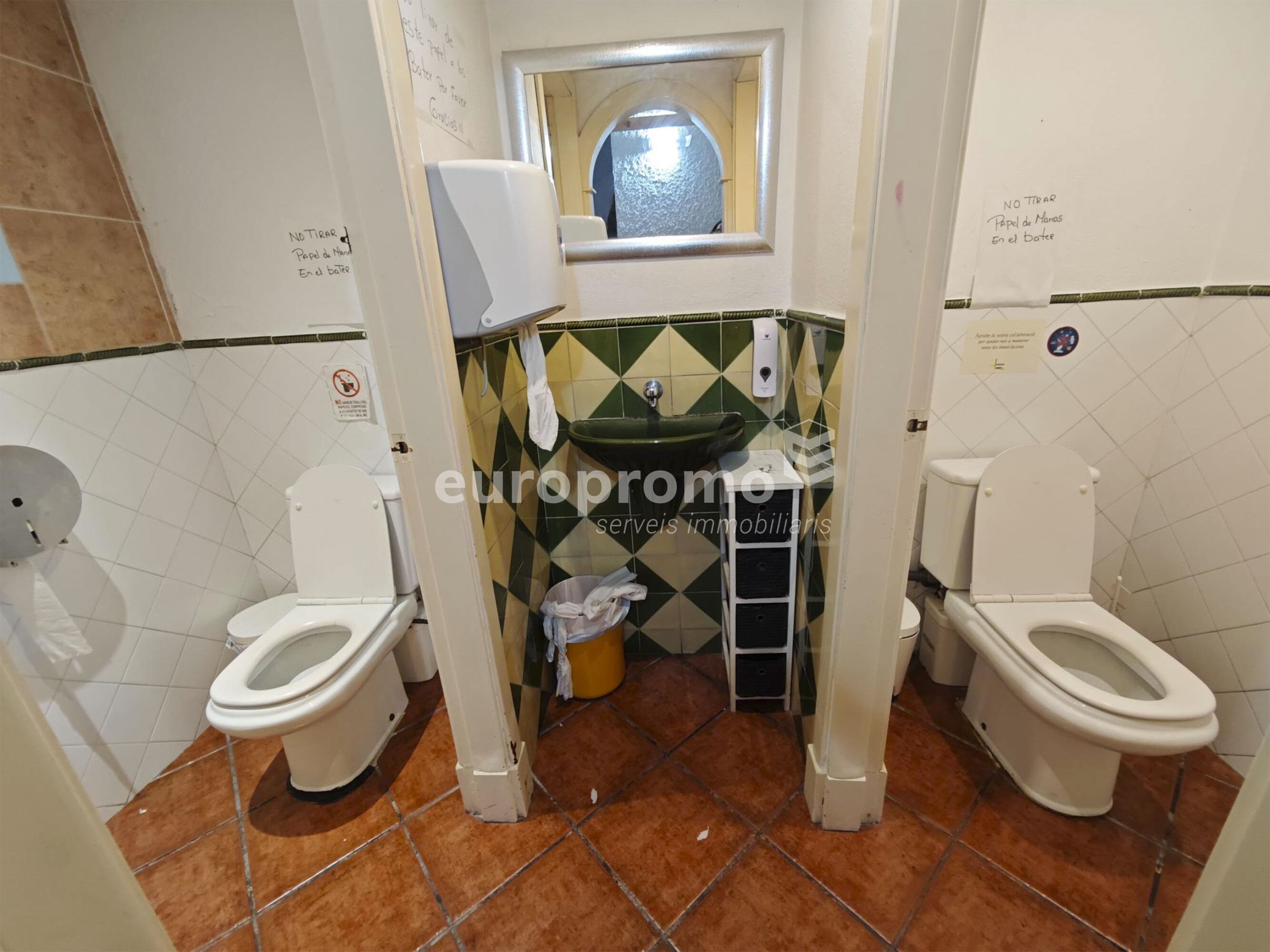 LOCAL EN VENTA EN LA ZONA DE STA EUGÈNIA!